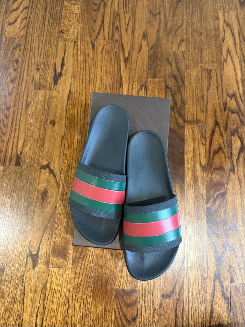 Gucci Black Slip-On Sandals with Green and Red Stripes